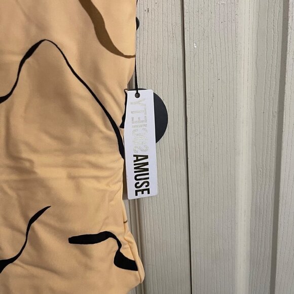 Amuse Society Womens NWT Beige Moxie One-Piece Swimsuit Printed Bathing Suit XS - Picture 5 of 8